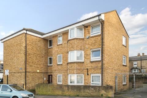 undefined, Gallosson Road London SE18