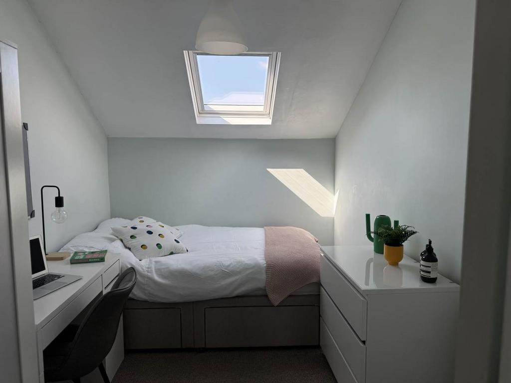 Room 4