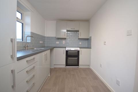 2 bedroom semi-detached house to rent, Upper Marham