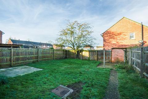 2 bedroom semi-detached house to rent, Upper Marham