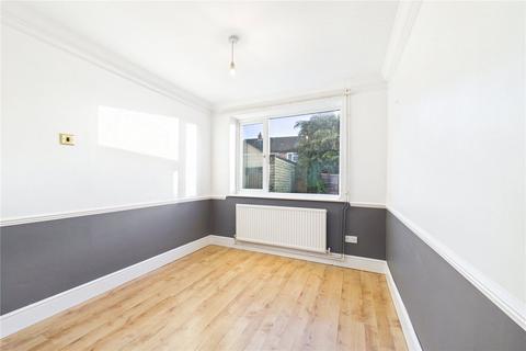 3 bedroom semi-detached house to rent, Hone Hill, Sandhurst, Berkshire, GU47