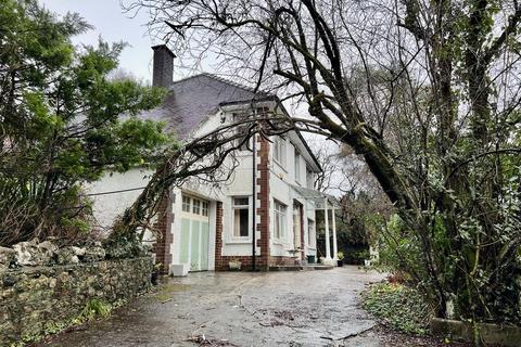 Pentregwenlais Road, Llandybie, Ammanford