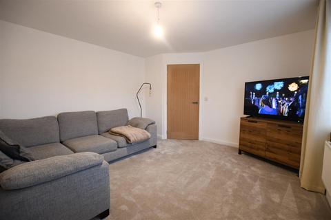 4 bedroom detached house for sale, Grosvenor Road, Kingswood, Hull