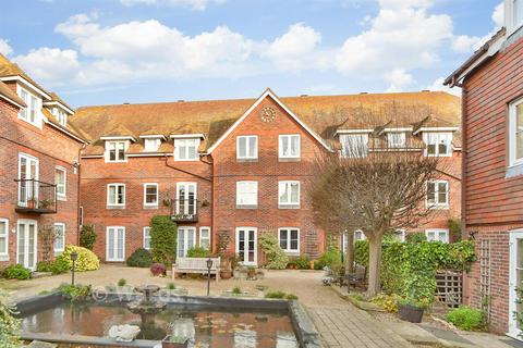 2 bedroom apartment for sale, Middle Row, Faversham, Kent
