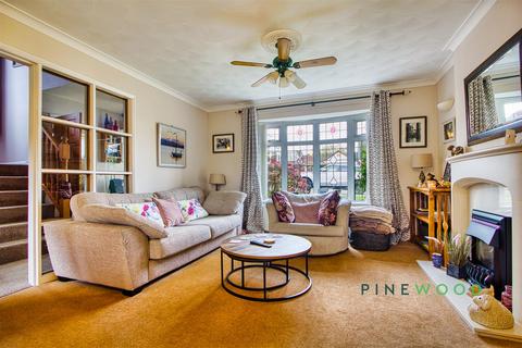 undefined, Thorndon Way, Chesterfield S40