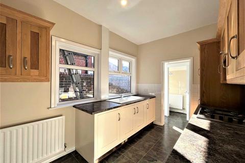 2 bedroom terraced house to rent, Harris Street, St. Helens