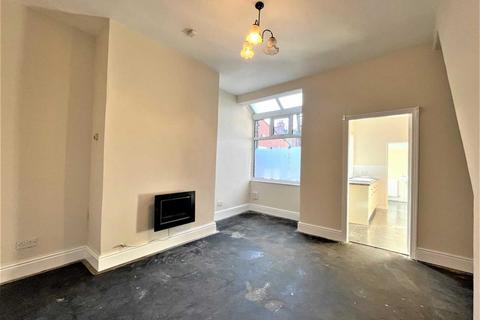 2 bedroom terraced house to rent, Harris Street, St. Helens