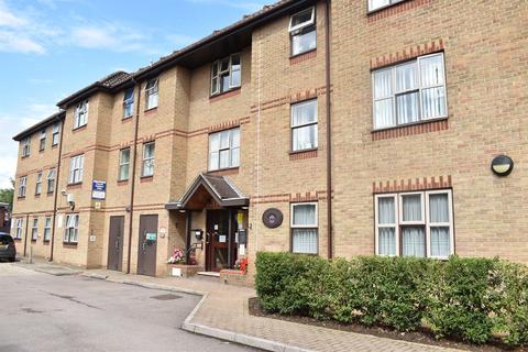 2 bedroom retirement property for sale, Balmoral Court, Springfield Road, CM2