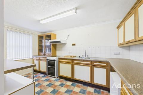 2 bedroom retirement property for sale, Balmoral Court, Springfield Road, CM2