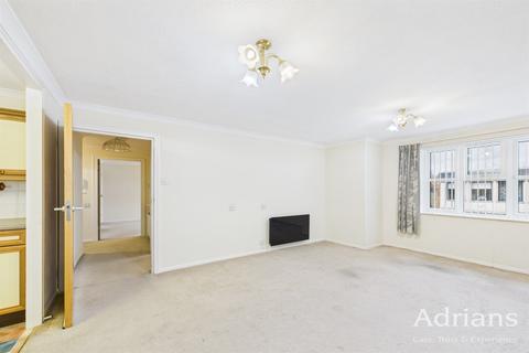 2 bedroom retirement property for sale, Balmoral Court, Springfield Road, CM2