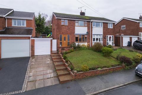 3 bedroom semi-detached house for sale, Oathills Drive, Tarporley