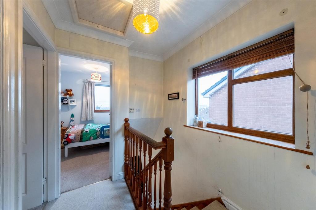 57 Oathills Drive-028.jpg