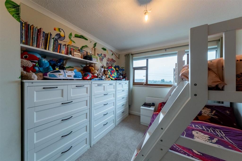 57 Oathills Drive-022.jpg