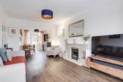 3 bedroom detached house for sale, Stanhome Drive, West Bridgford NG2