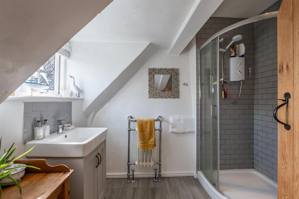 BATHROOMS-3.jpg