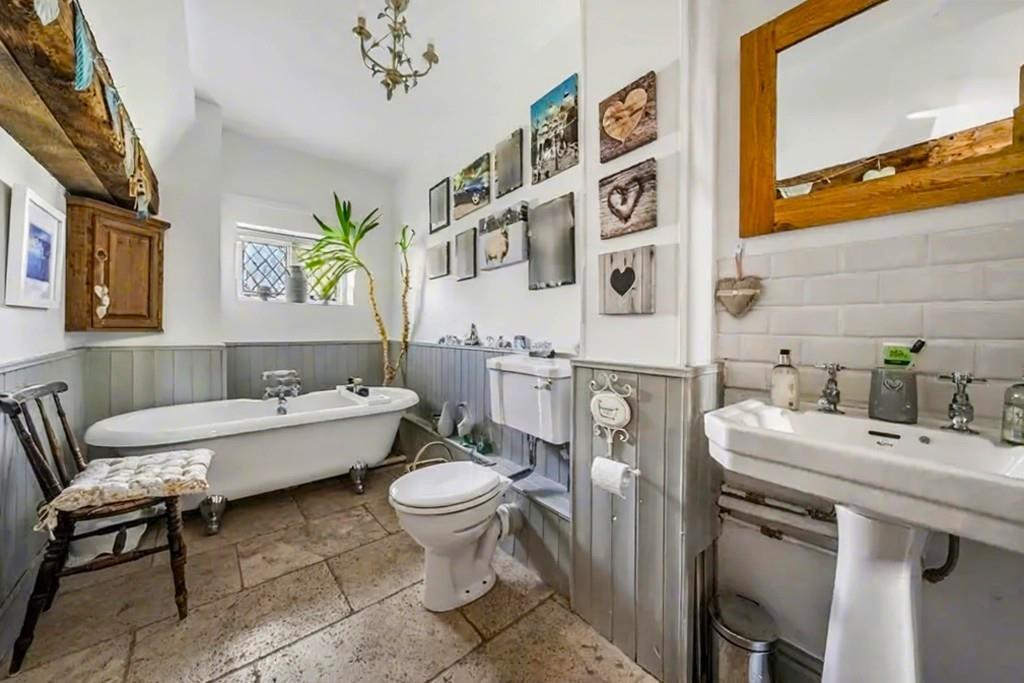 VR Bathroom.jpeg
