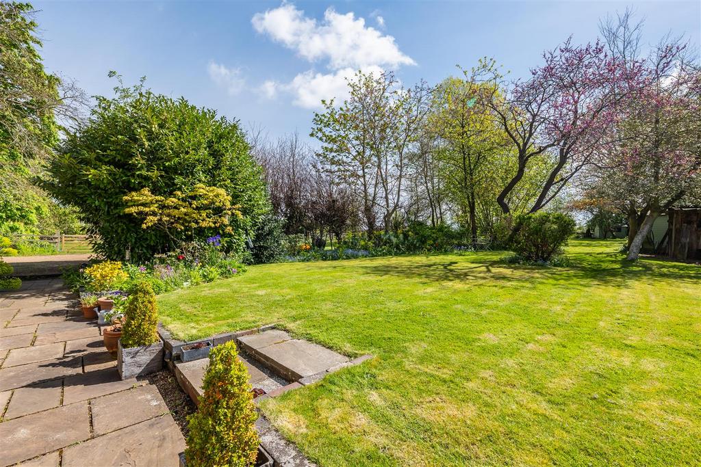 GARDEN-11.jpg