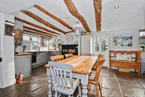 4 bedroom country house for sale, Malt Cottage, Charlecote