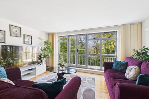 2 bedroom flat for sale, Ardleigh Court, 117 London Road, Bromley, BR1