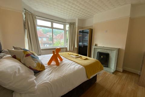 undefined, Chairborough Road, High Wycombe, HP12