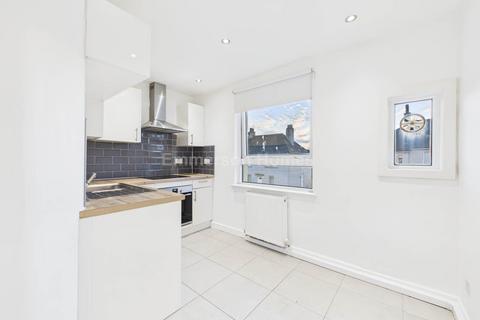 2 bedroom cottage to rent, Ladeside Drive, Johnstone PA5