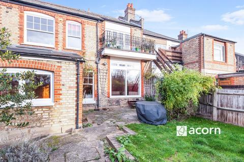 2 bedroom maisonette to rent, Bishopsthorpe Road London SE26