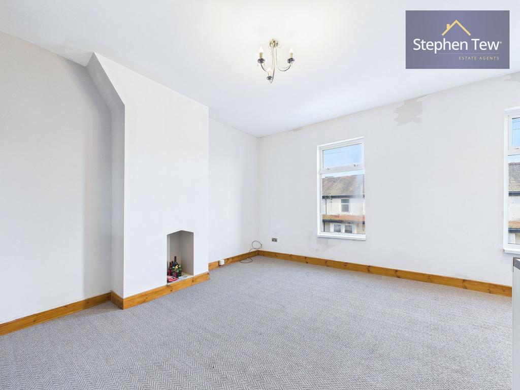 Kitchen/Living Area