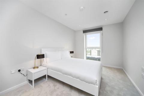 2 bedroom flat to rent, Glasshouse Gardens Stratford E20