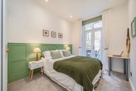 2 bedroom flat for sale, St. Georges Drive, London SW1V