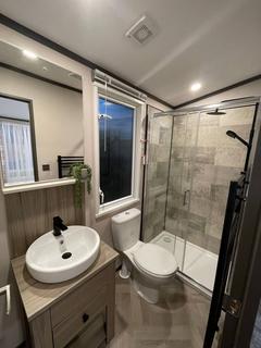 2 bedroom static caravan for sale, Preston