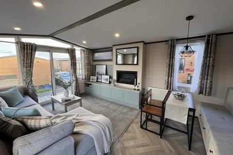 2 bedroom static caravan for sale, Preston