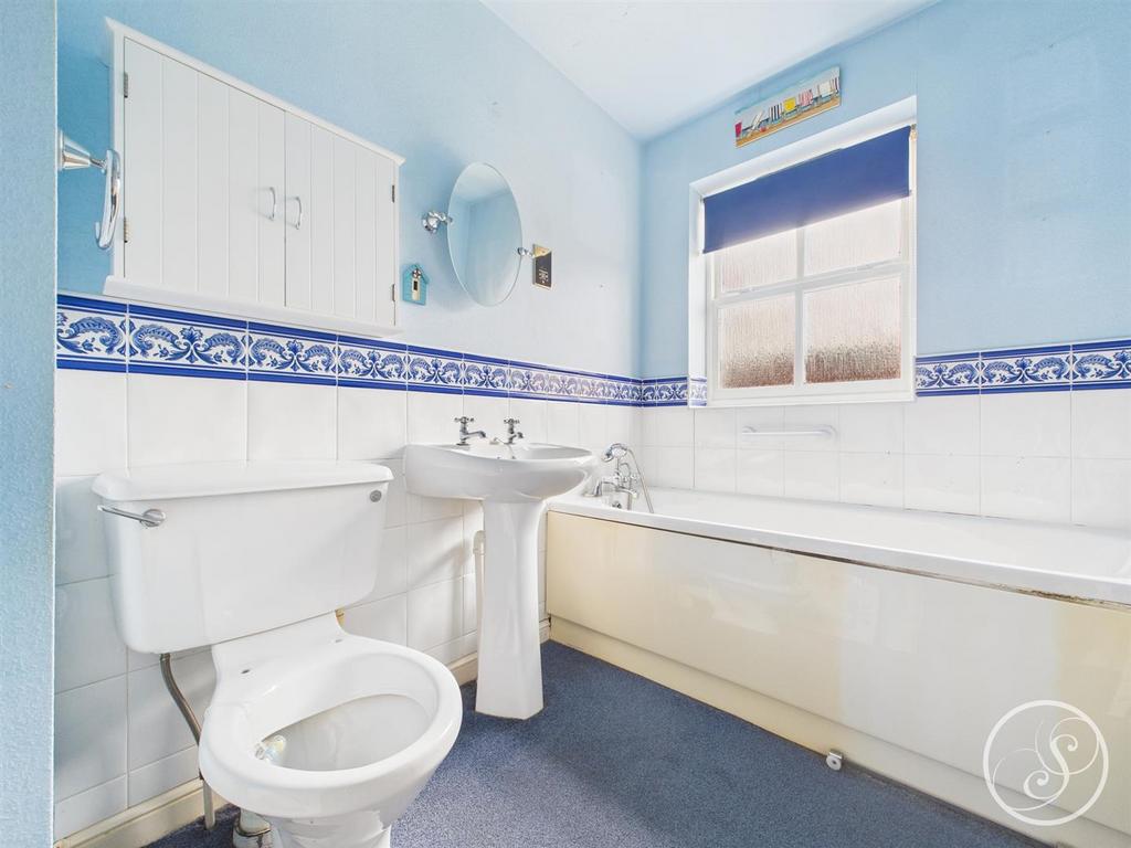 Family bathroom