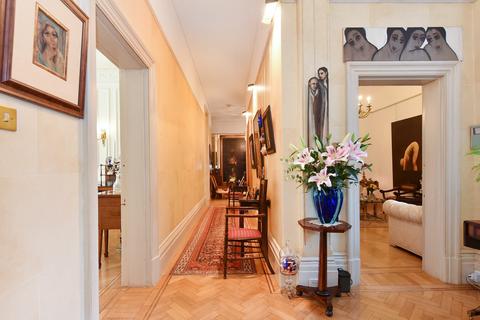 undefined, Palace Court, W2
