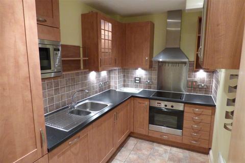 2 bedroom apartment to rent, Old Bath Road, Reading RG10