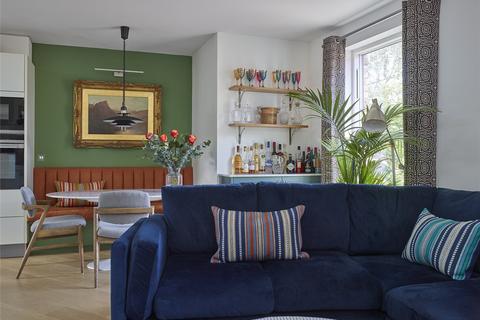2 bedroom house to rent, Lycett Place, Shepherds Bush, London, W12