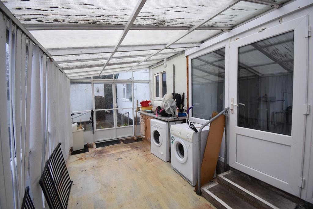 Lean-to Utility Room