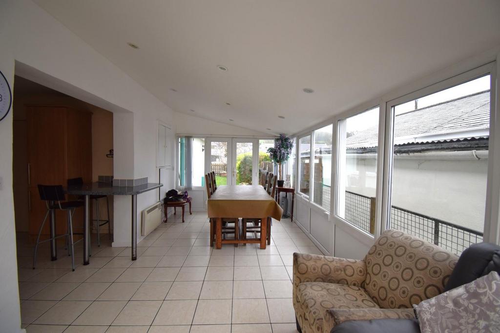 UPVC Conservatory/Dining Area
