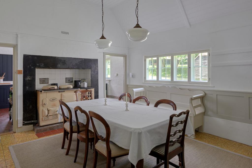 Dining To Kitchen