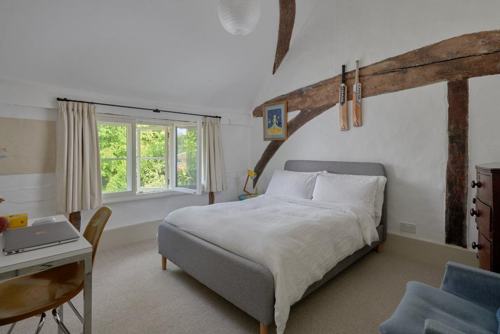 Middle Bedroom