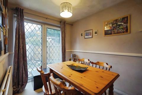 undefined, Willow Garth Avenue, West Yorkshire LS14