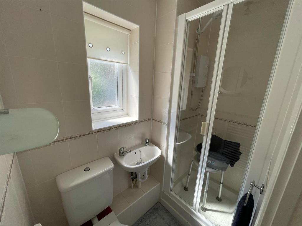 Shower Room.JPEG