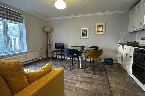 2 bedroom terraced house to rent, Lake Street, Dartmouth