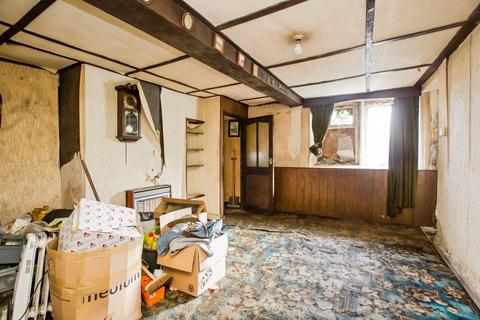 3 bedroom end of terrace house for sale, Church Terrace, West Yorkshire HX6