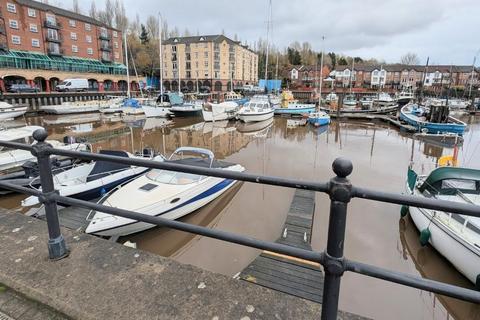 2 bedroom flat to rent, Rowes Mews, St Peters Basin NE6