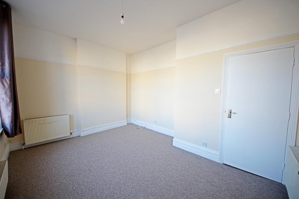 Bedroom 1b