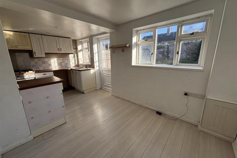 3 bedroom semi-detached house for sale, Piers Road, Glenfield                      Leicester, Glenfield