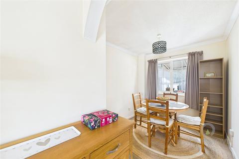 3 bedroom semi-detached house for sale, Greenway Walk, Buckinghamshire MK18