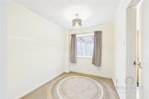 3 bedroom semi-detached house for sale, Greenway Walk, Buckinghamshire MK18