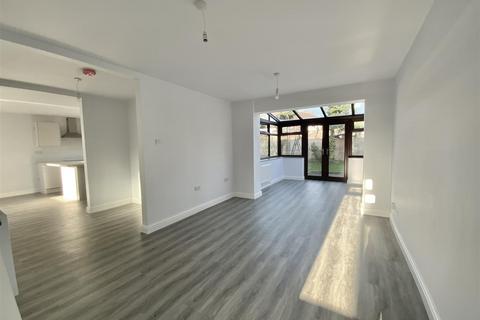 undefined, Bentall Close, Willen