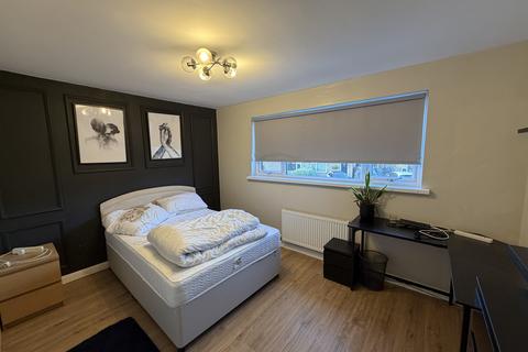 2 bedroom semi-detached house for sale, Harewood Close, Poulton-le-Fylde FY6